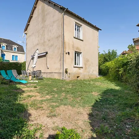 Maison Les Glycines Hébergement de vacances *